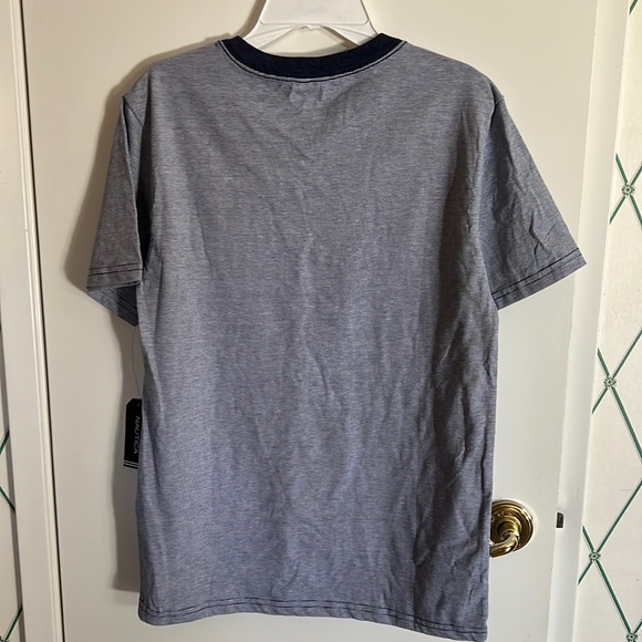 Nautica short sleeve T-shirt, size L. - Picture 2 of 4